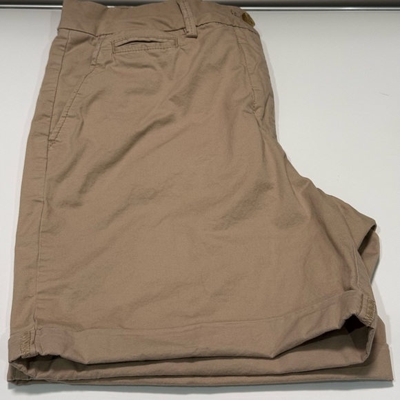 Tommy Hilfiger Pants - Tommy Hilfiger Beige shorts